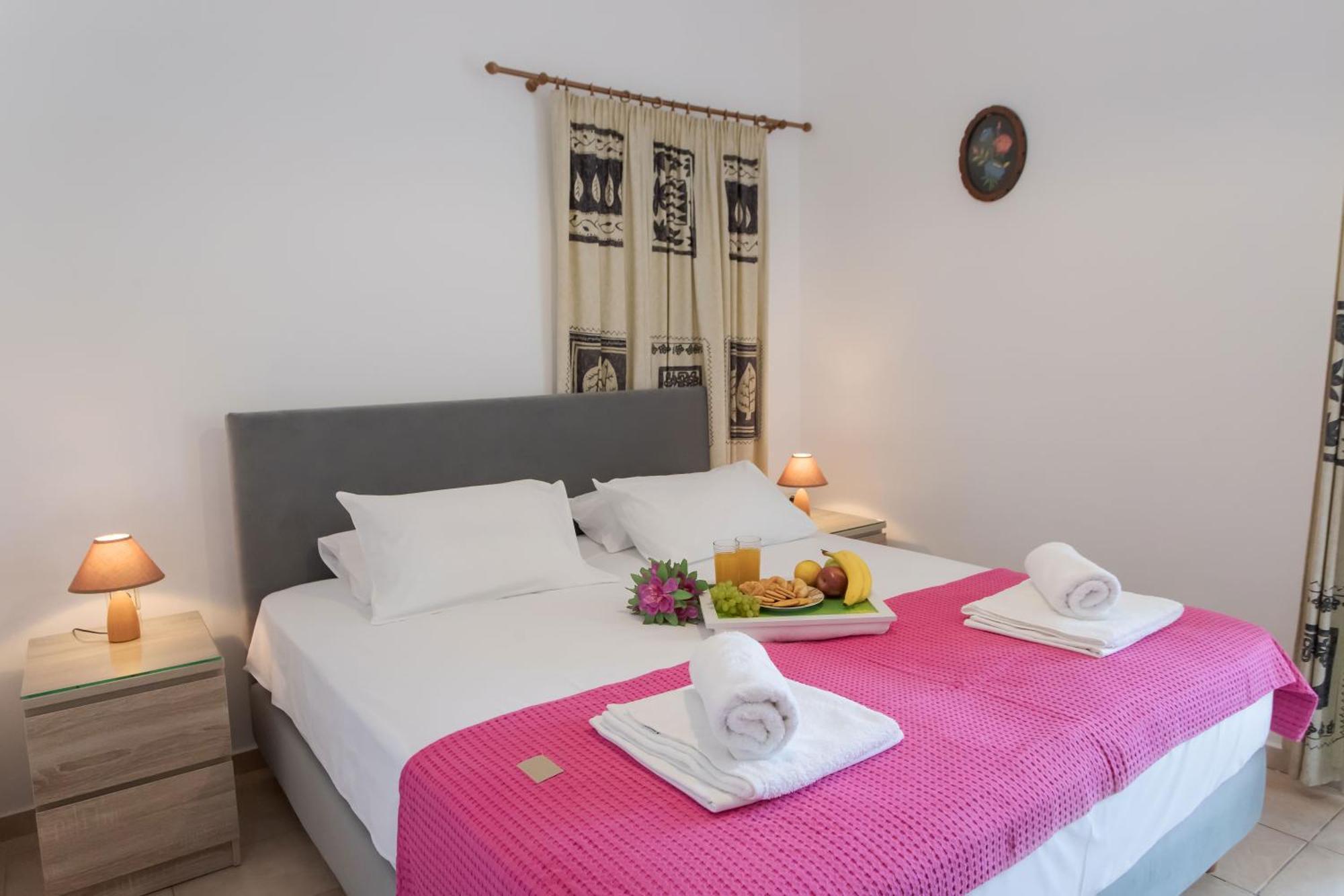 Manos Apartments Almirida Cameră foto